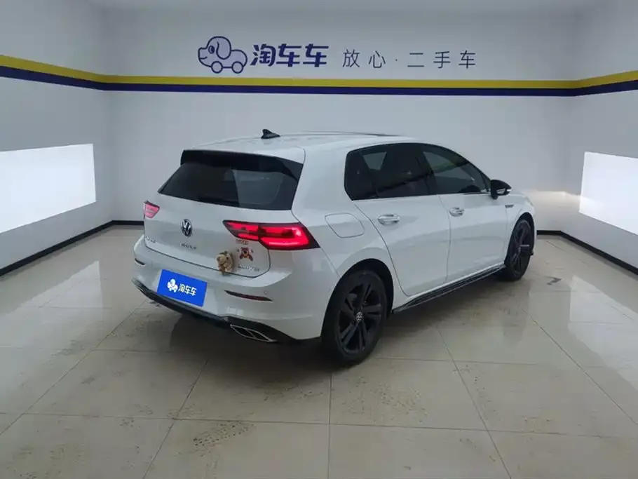 Volkswagen Golf 2023 из CN, фото 3