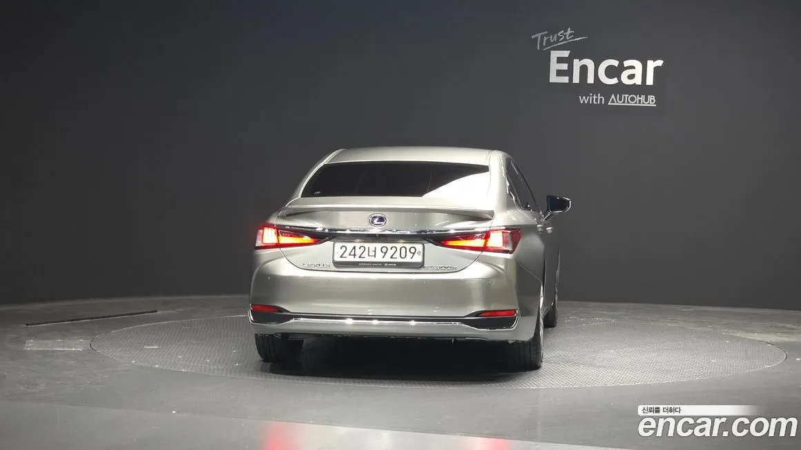 Lexus ES 2021 из KR, фото 4