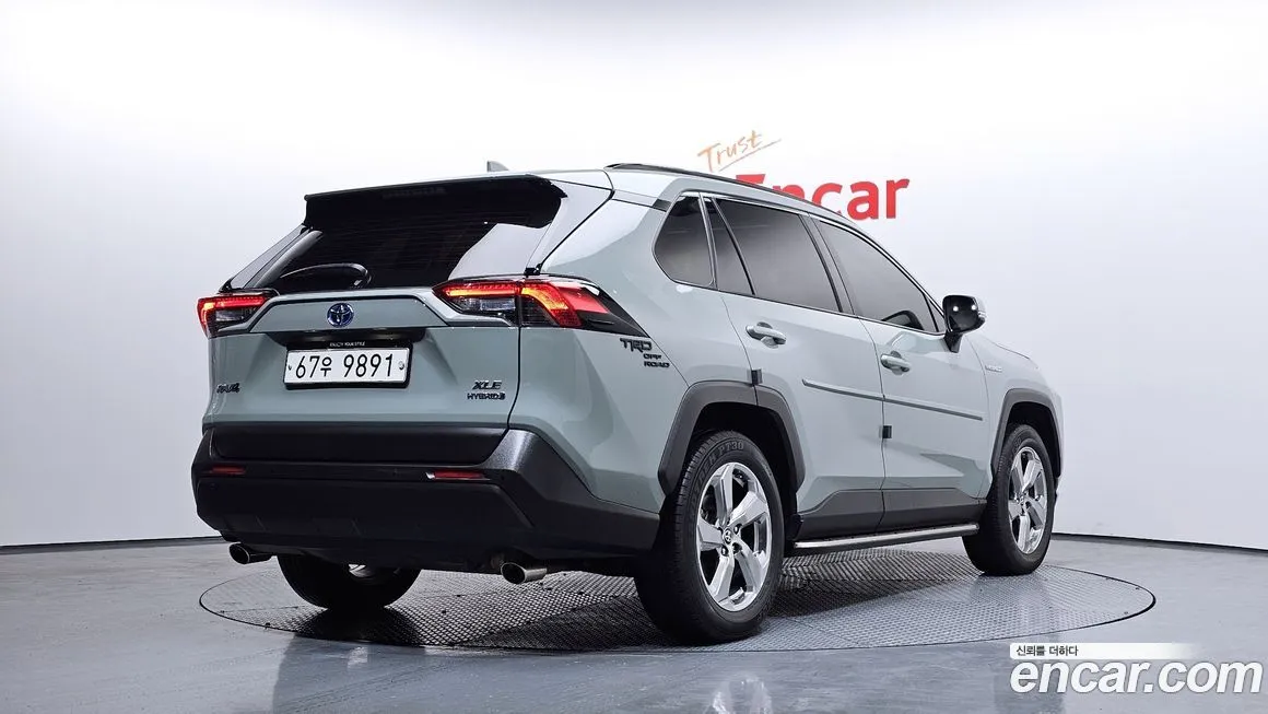 Toyota RAV4 2021 из KR, фото 2