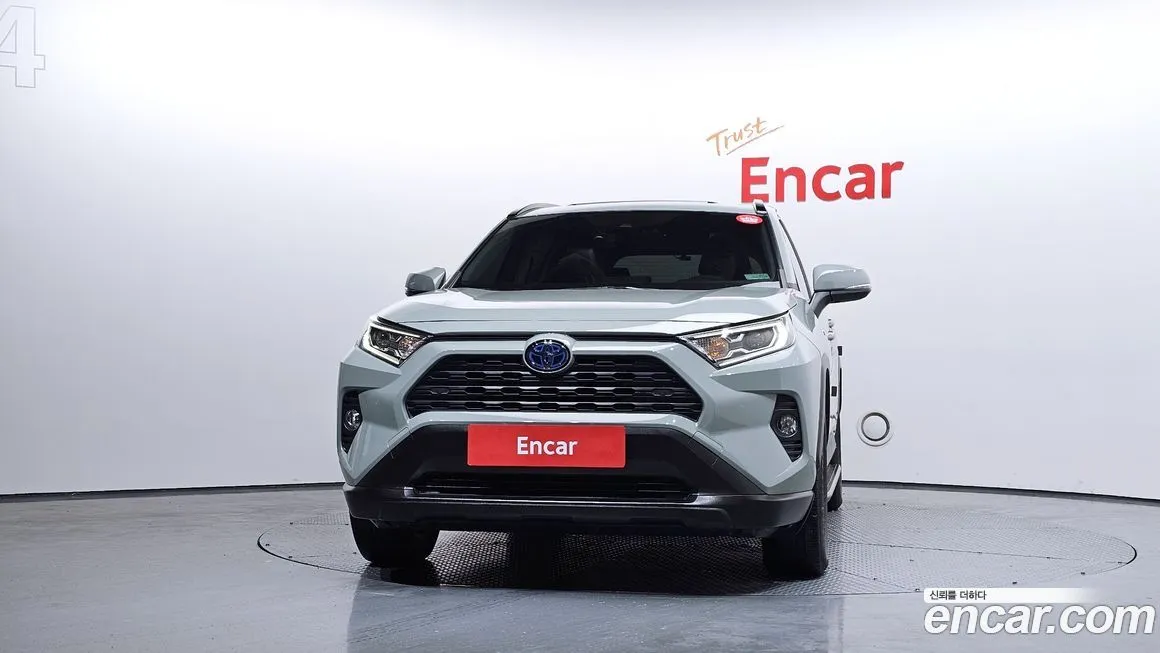 Toyota RAV4 2021 из KR, фото 3
