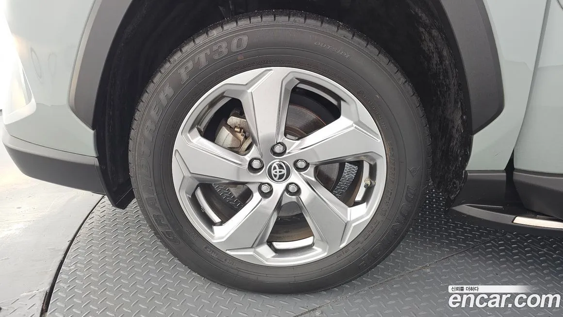 Toyota RAV4 2021 из KR, фото 5