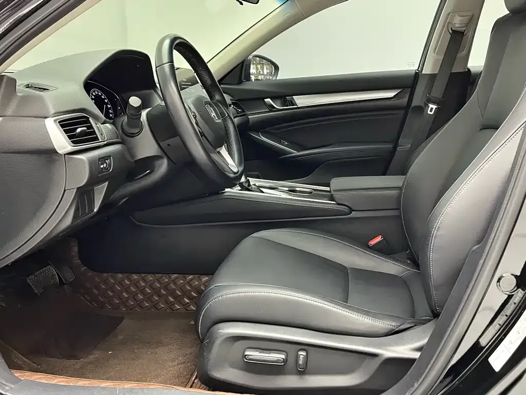 Honda Accord 2023 из CN, фото 10