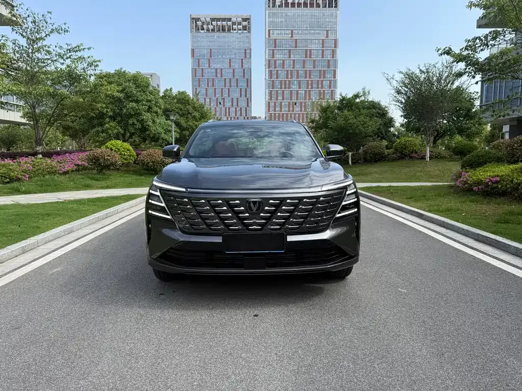 Changan CS75PLUS — фото 2