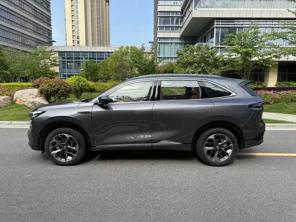 Changan CS75PLUS — фото 4