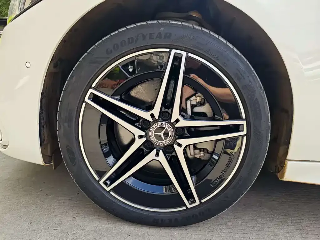 Mercedes-Benz C-Class 2024 из CN, фото 8