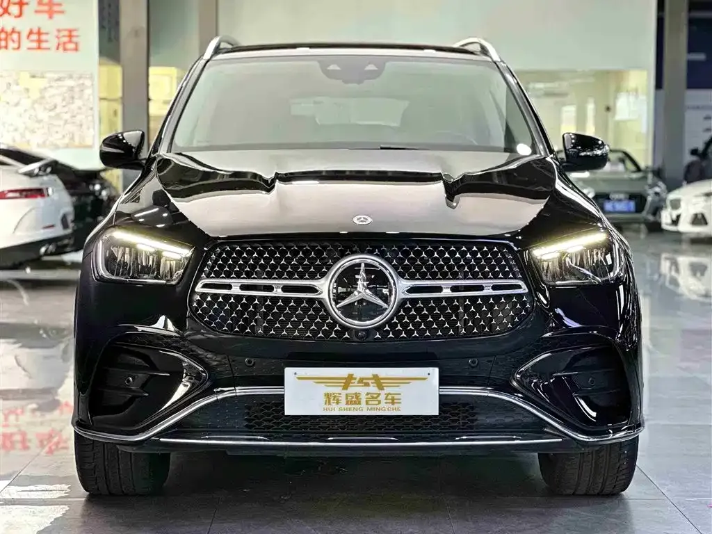 Mercedes-Benz GLE — фото 1