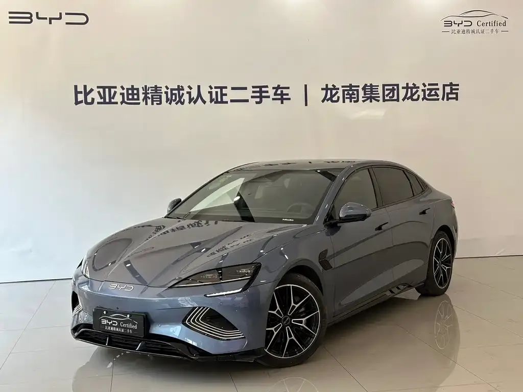 BYD Seal — фото 1