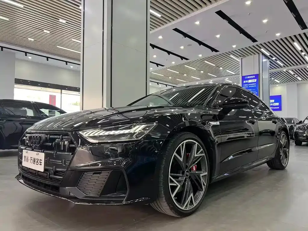 Audi A7L 2023 из CN, фото 1