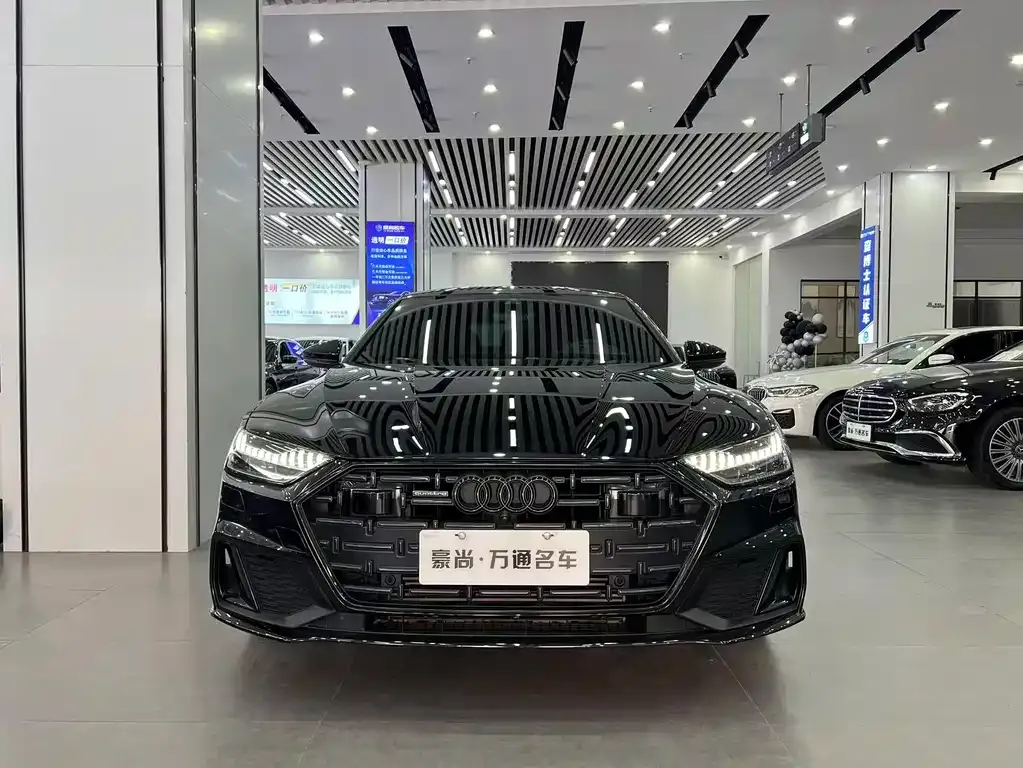 Audi A7L 2023 из CN, фото 2