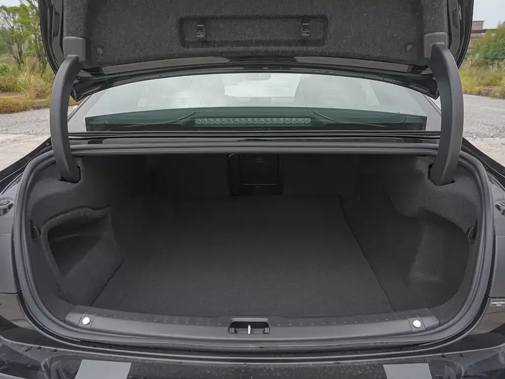Volvo S90 2025 из CN, фото 10