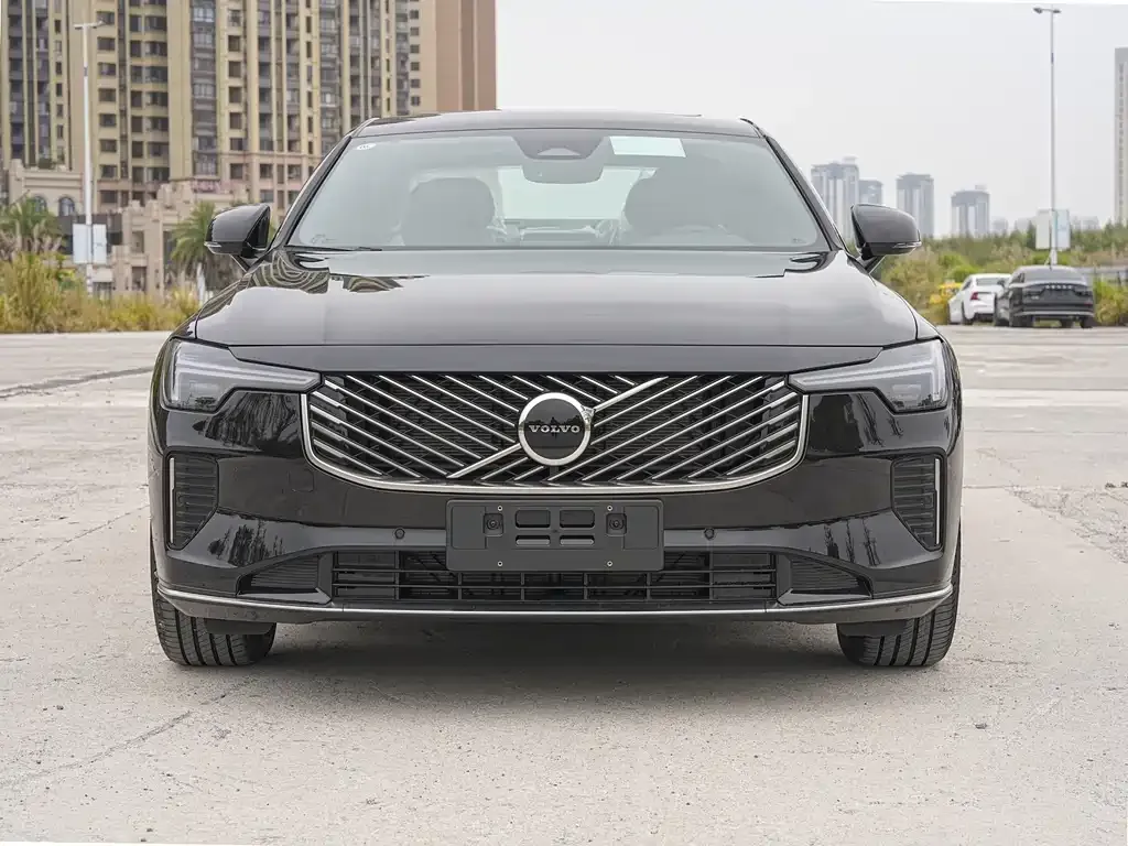 Volvo S90 2025 из CN, фото 2