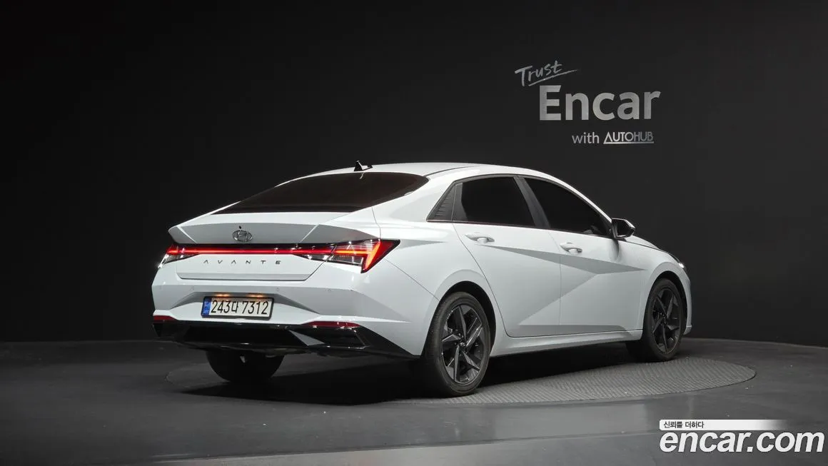 Hyundai AVANTE — фото 2