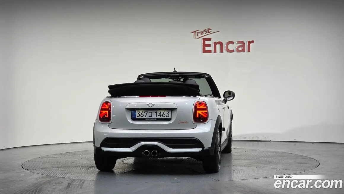 Mini Cooper Convertible 2023 из KR, фото 4