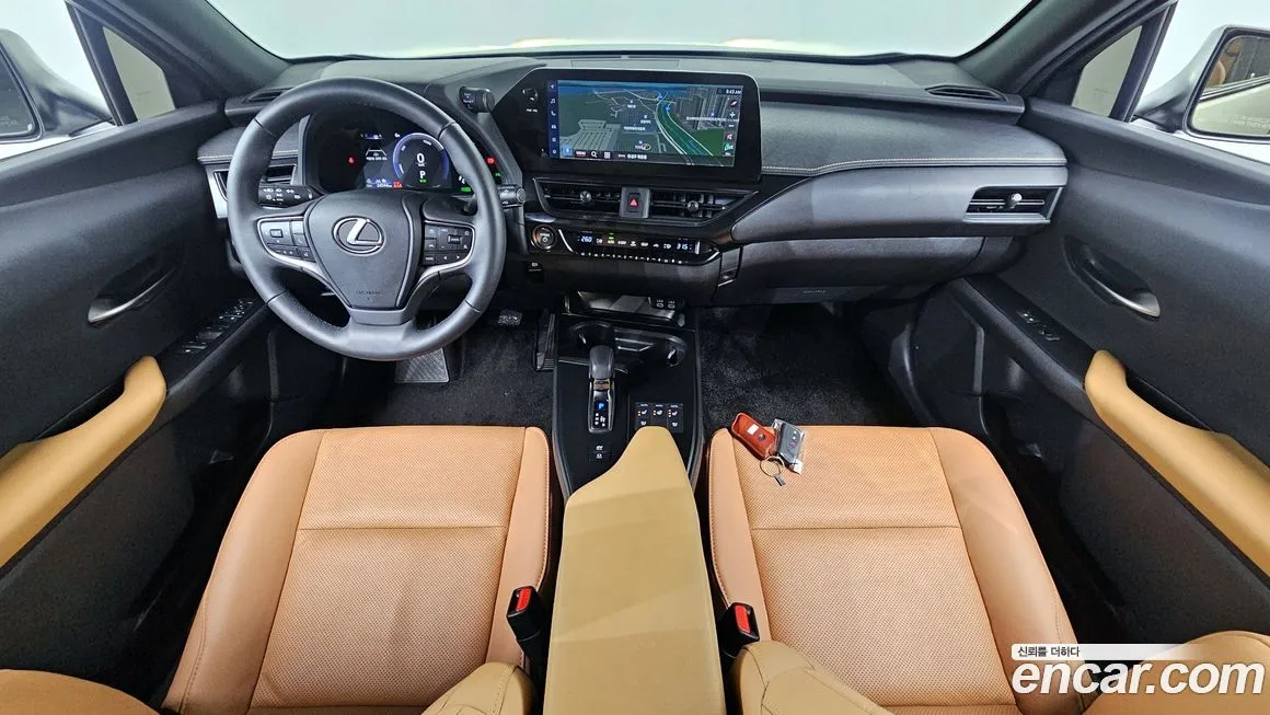 Lexus UX — фото 7