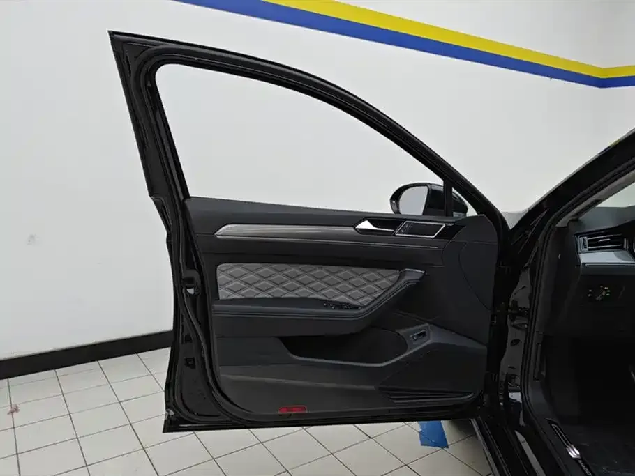 [object Object] Magotan 2023 из CN, фото 7