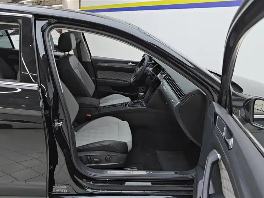 [object Object] Magotan 2023 из CN, фото 8