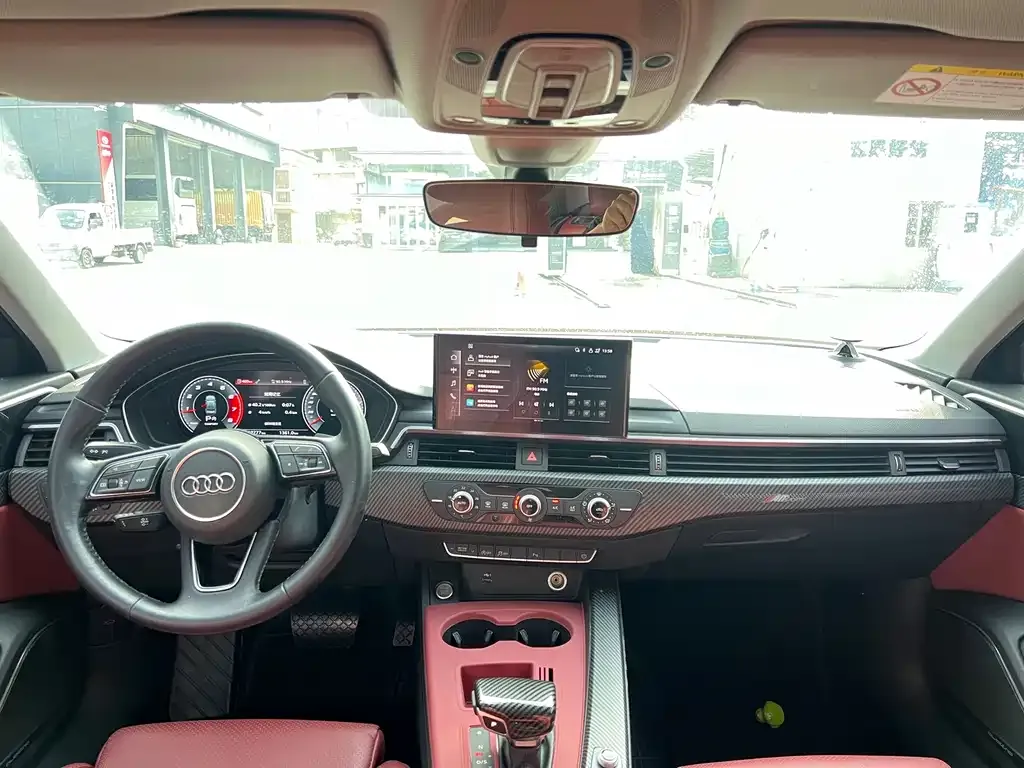 Audi A4L 2021 из CN, фото 5
