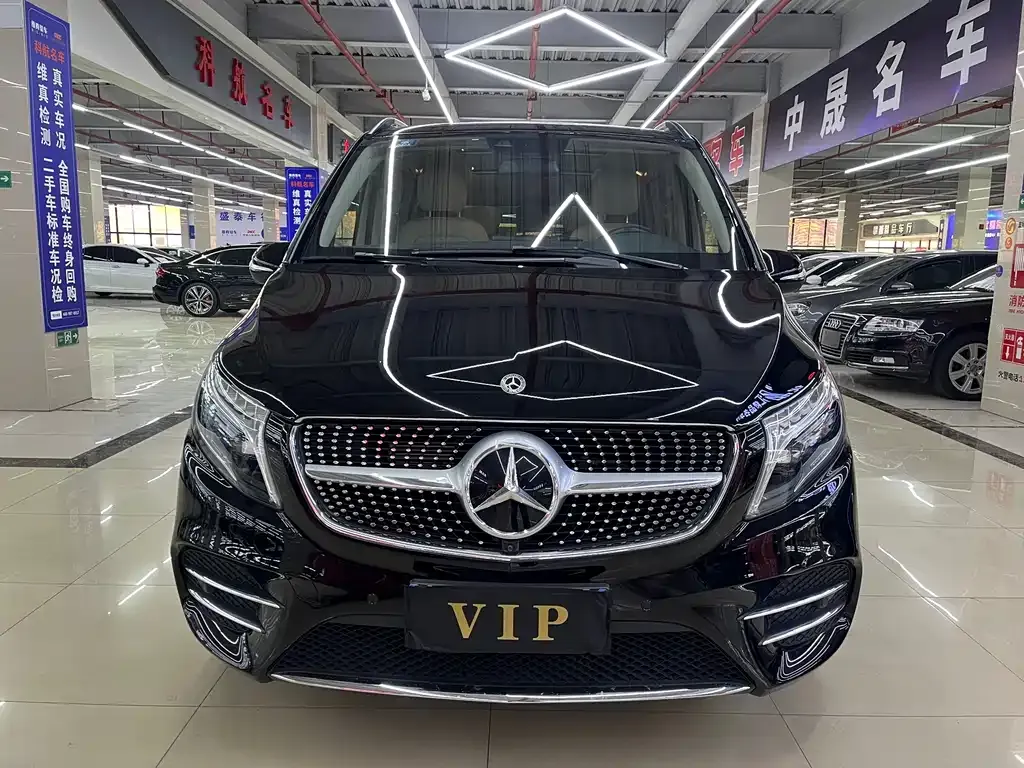Mercedes-Benz V-Class 2021 из CN, фото 2