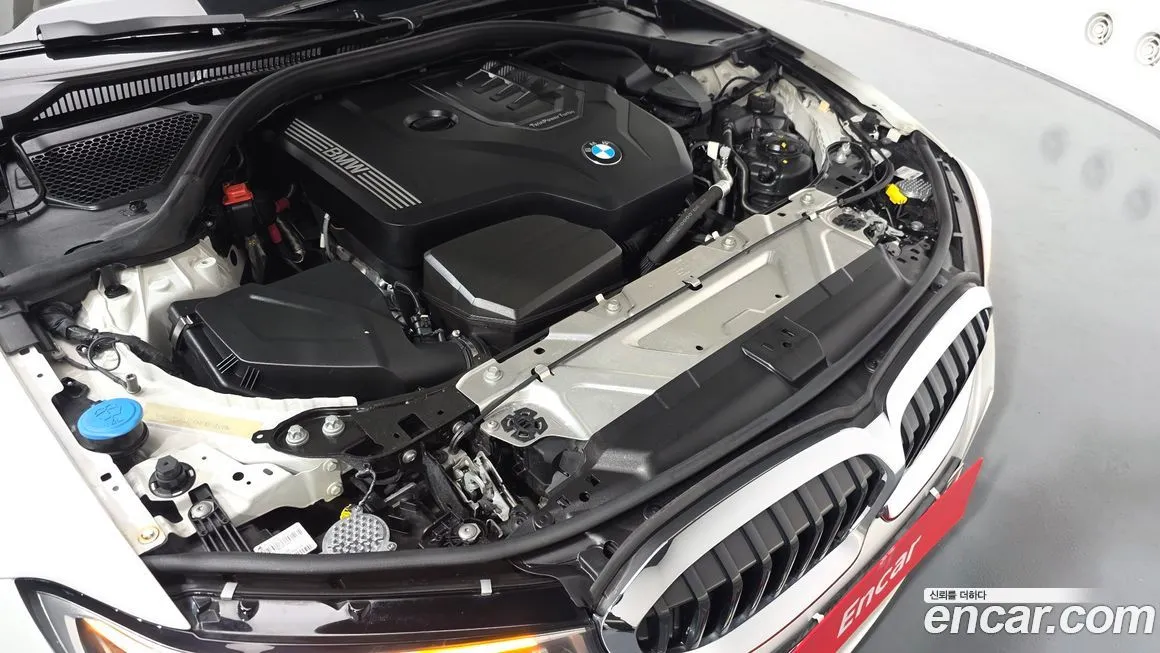 BMW 3-Series 2021 из KR, фото 6
