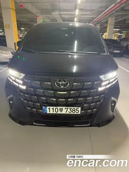 Toyota Alphard — фото 2