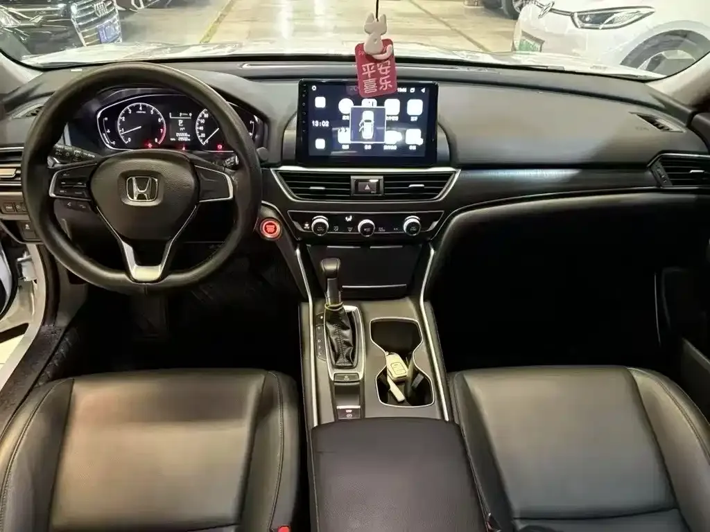 Honda Accord — фото 4