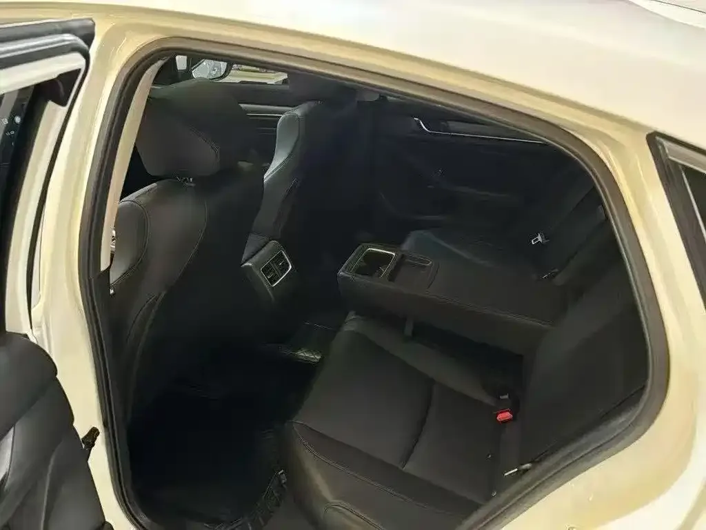 Honda Accord — фото 5
