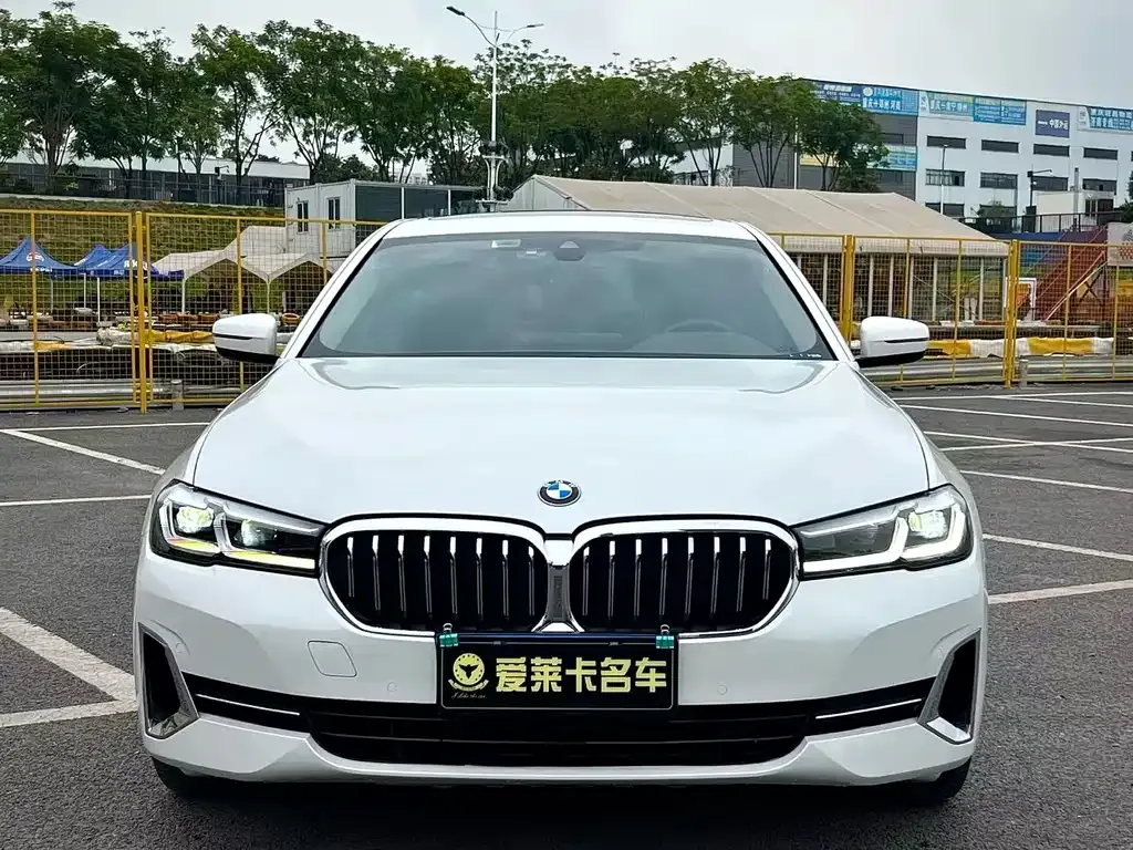 BMW 5 Series — фото 2