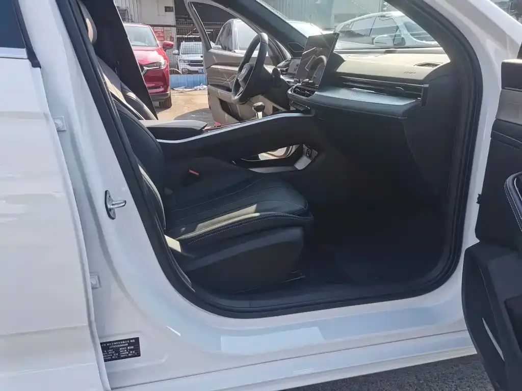 Geely Xingrui 2025 из CN, фото 6