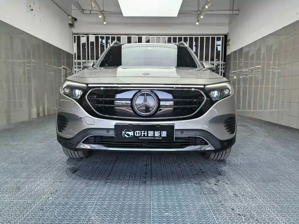 Mercedes-Benz EQB — фото 2