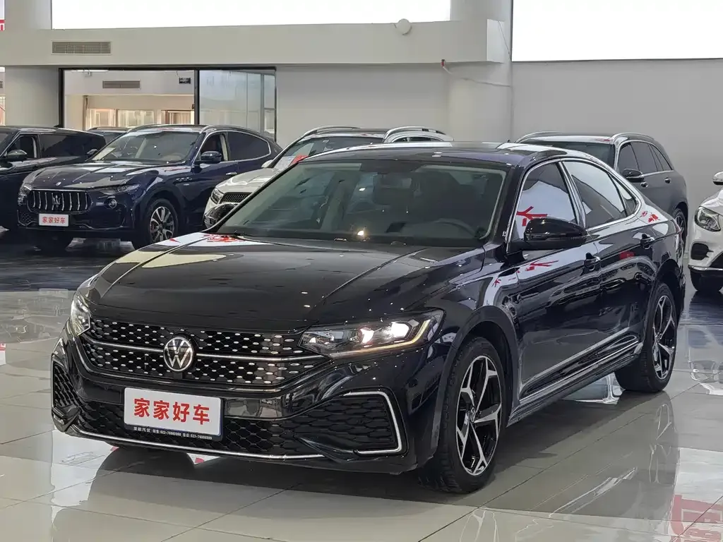 Volkswagen Passat 2023 из CN, фото 1