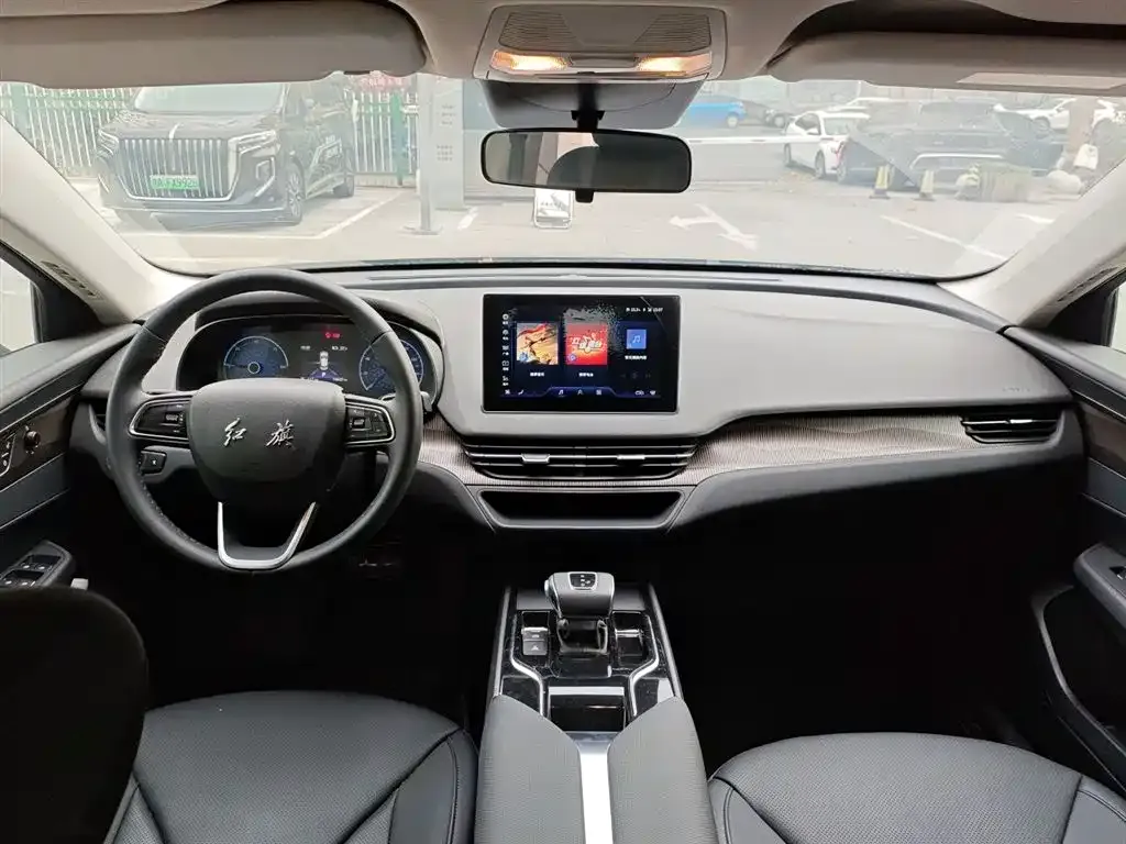 Hongqi E-QM5 — фото 10