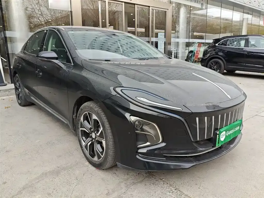 Hongqi E-QM5 — фото 4