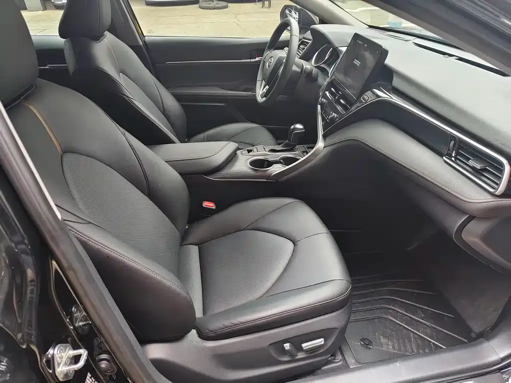 Toyota Camry 2022 из CN, фото 10