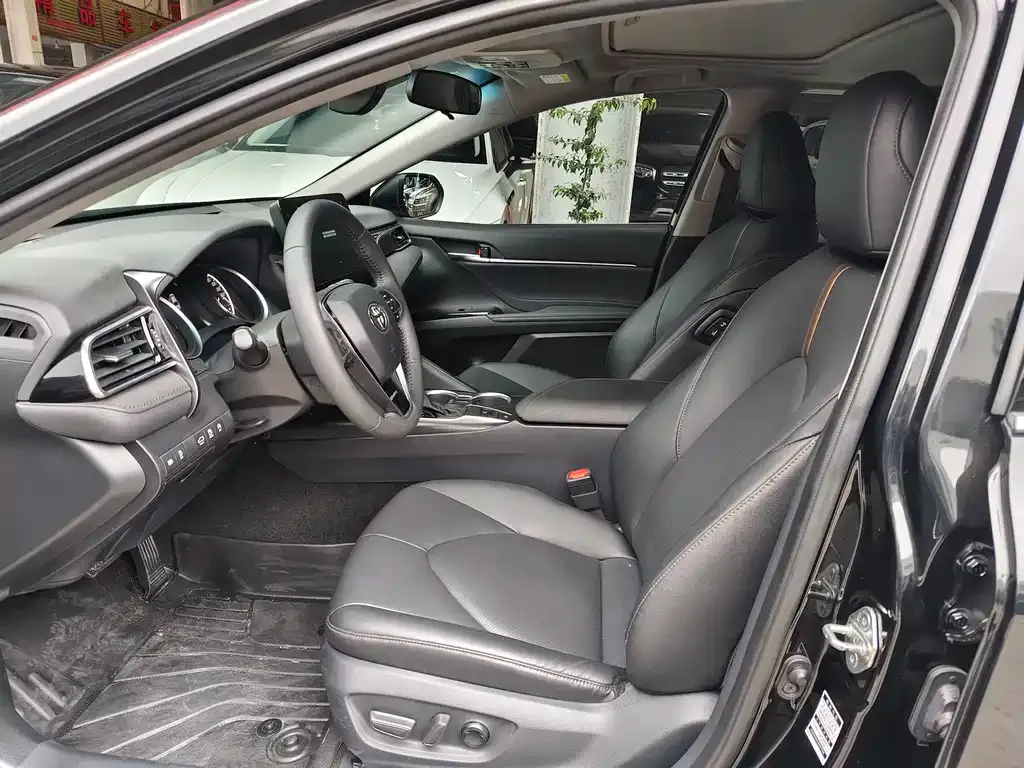 Toyota Camry 2022 из CN, фото 5