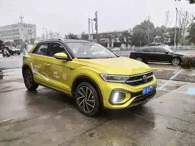Volkswagen T-Roc — фото 4