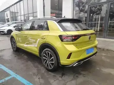 Volkswagen T-Roc — фото 6