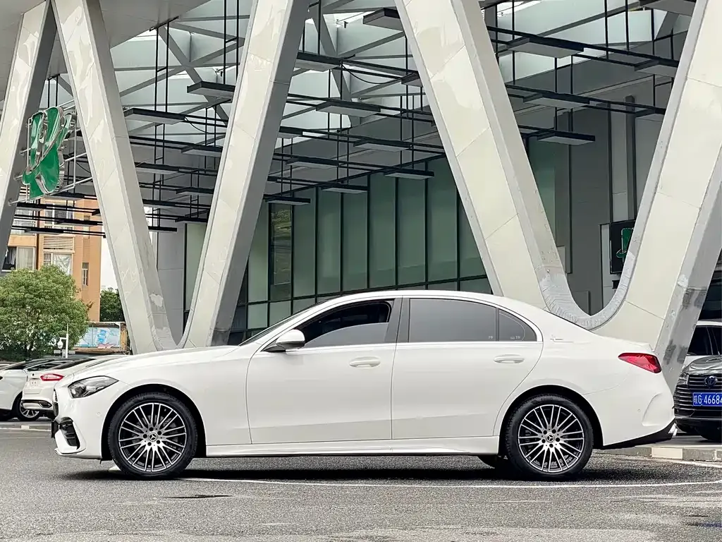 Mercedes-Benz C-Class — фото 2