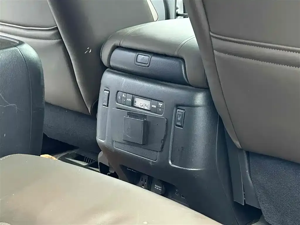 Nissan Patrol 2022 из CN, фото 10