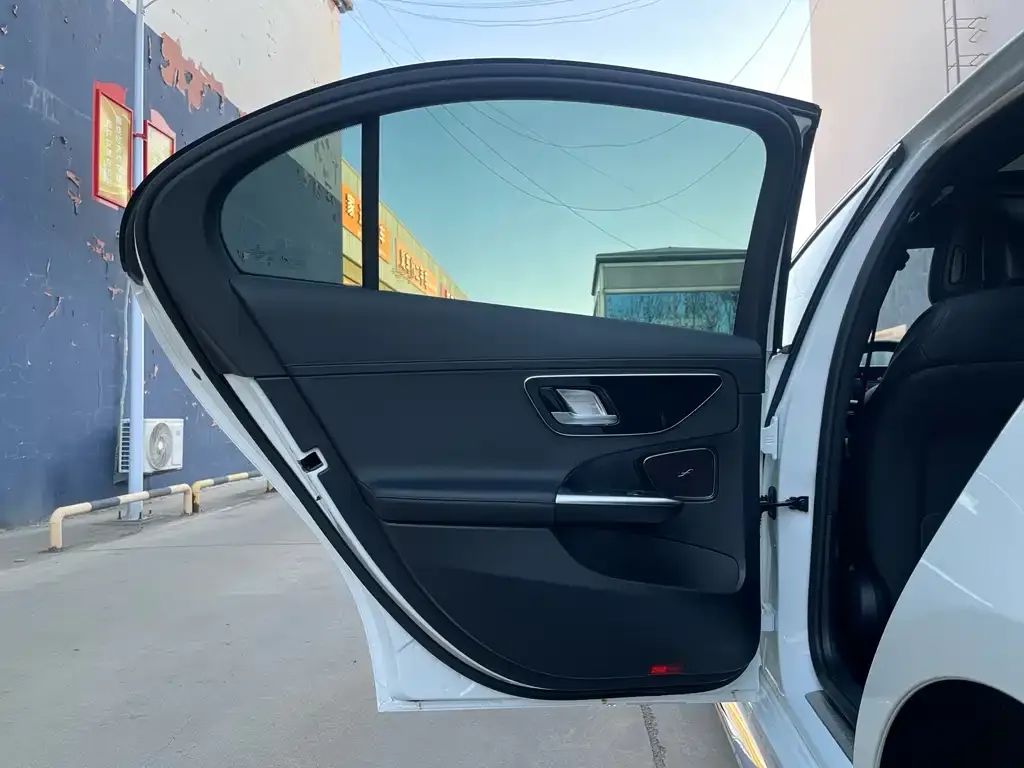 Mercedes-Benz C-Class 2024 из CN, фото 10