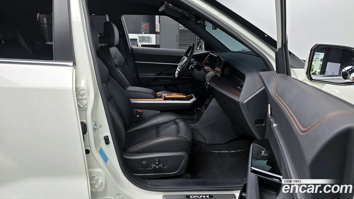 KG Mobility (Ssangyong) Torres 2024 из KR, фото 10