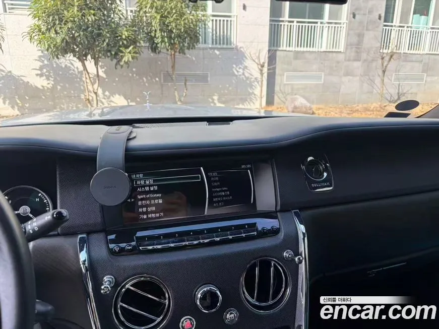 Rolls-Royce Cullinan 2022 из KR, фото 10