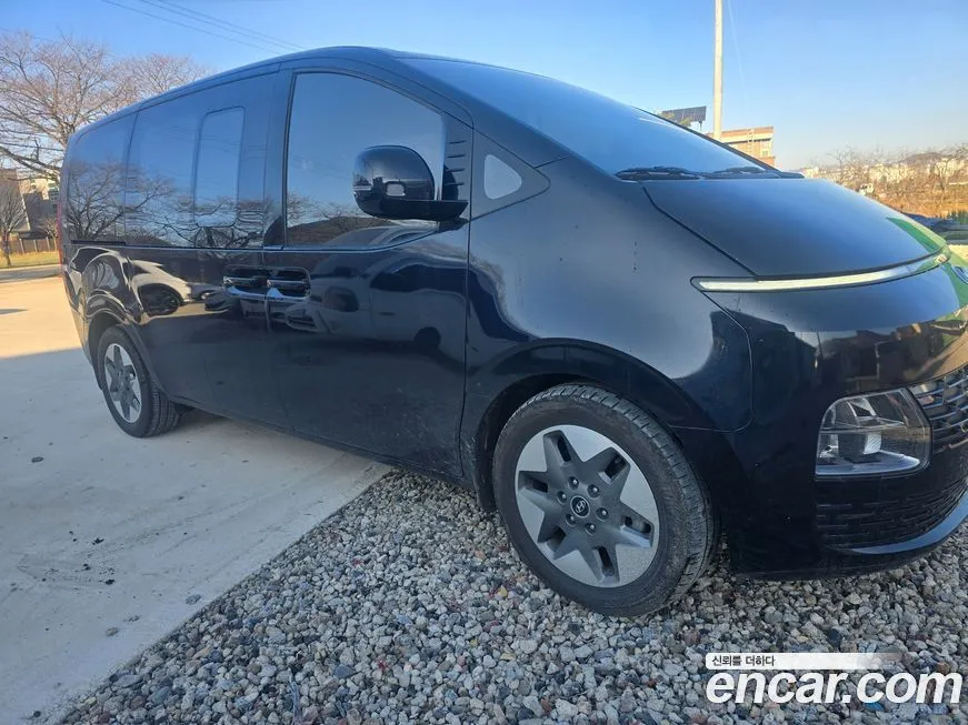 Hyundai Staria — фото 2