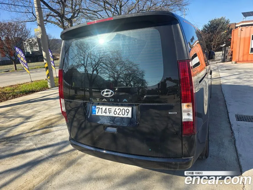 Hyundai Staria — фото 4