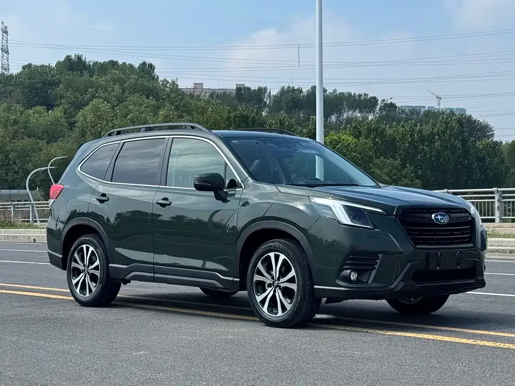 Subaru Forester — фото 3