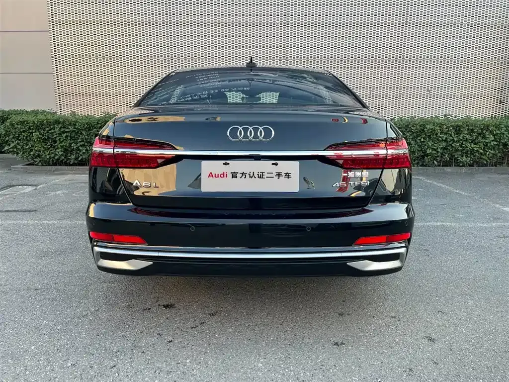 Audi A6L — фото 9
