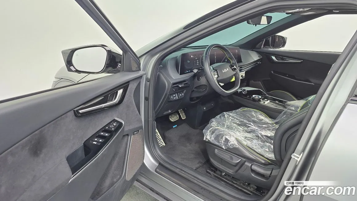 Kia EV6 2023 из KR, фото 10