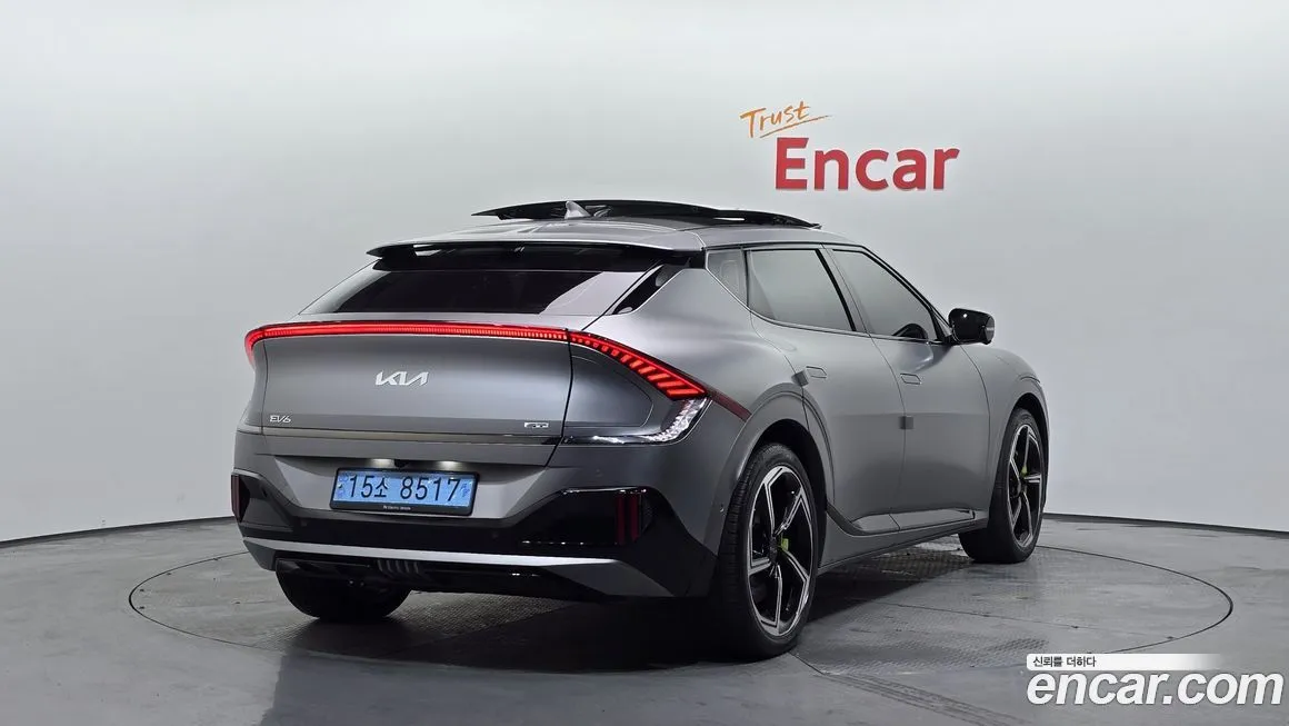 Kia EV6 2023 из KR, фото 2