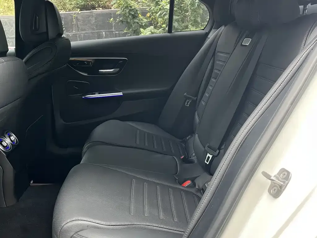 Mercedes-Benz C-Class 2025 из CN, фото 8