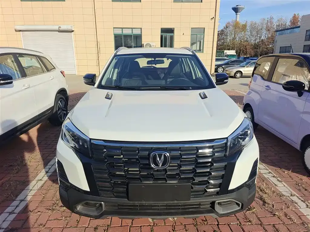 Changan CS75 2025 из CN, фото 3