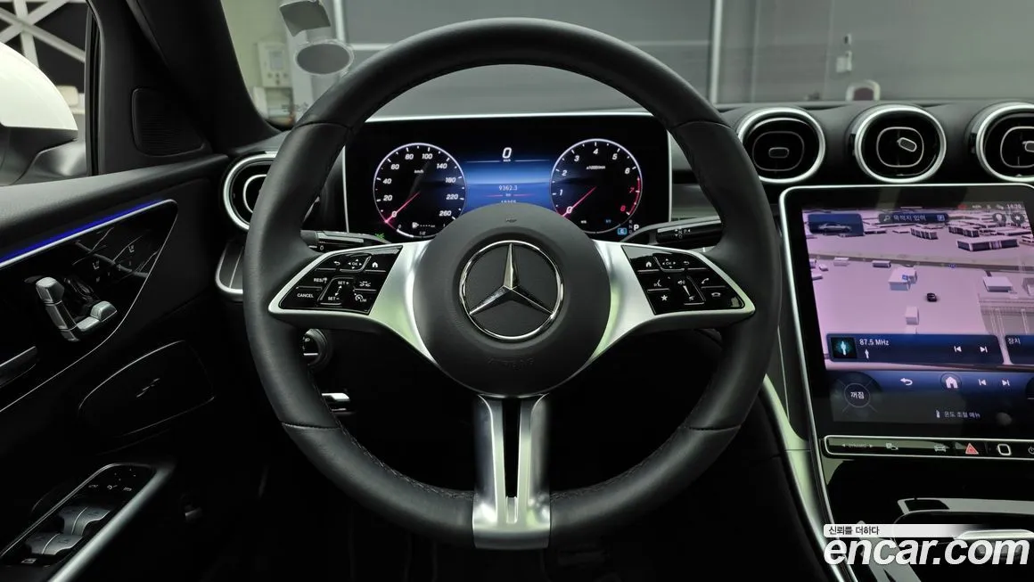 Mercedes-Benz C-Class — фото 10